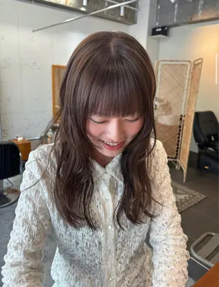 セミロング カラー 永田 愛莉のヘアスタイル