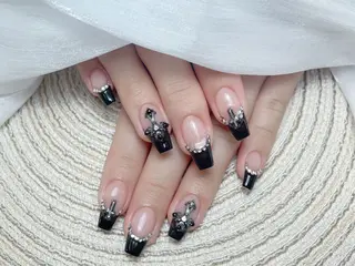 ネイル M🌷nail 長さだし専門店のネイルデザイン