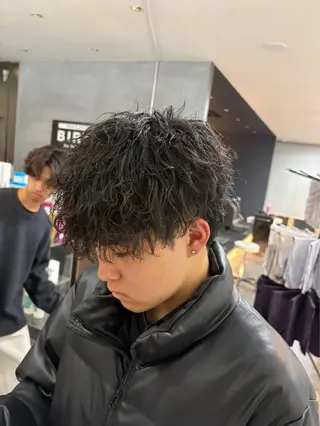 パーマ メンズ 鶴井 地のヘアスタイル