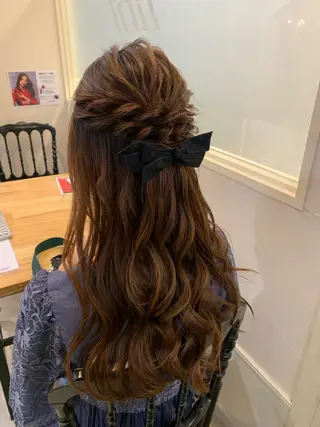 ロング ヘアアレンジ MINAMl 🌿のヘアスタイル