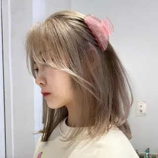 ミディアム レイヤーカット カノン🩷のヘアスタイル