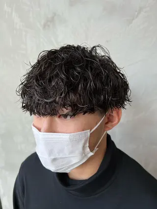 ショート パーマ メンズ 波巻きスパイラルパー マ/シャドウパーマ駿のヘアスタイル