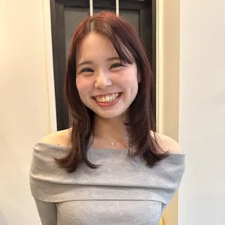 ロング メイ🩰透明感カラー レイヤーカットのヘアスタイル