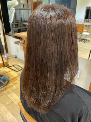 セミロング おもだか　がく /横須賀中央のヘアスタイル