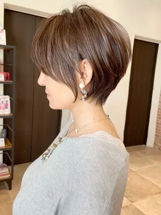 ショート カラー 🥣安野祥華 銀座大人ショート🥣のヘアスタイル