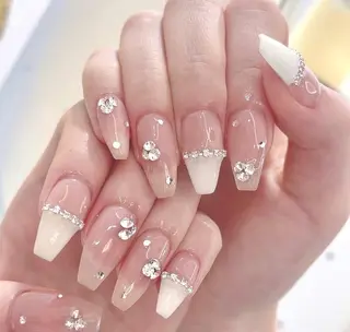 ネイル RAFFINE haru🦋🩵のネイルデザイン