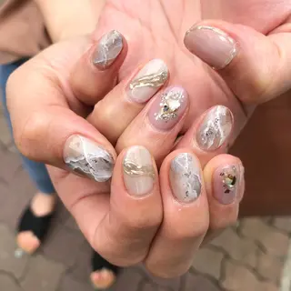 ロング カラー ヘアアレンジ キッズ ネイル マツエク・マツパ 福田 加奈のネイルデザイン