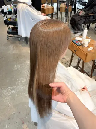 ロング カラー 似合わせベージュ 🍯ayumi🍯のヘアスタイル