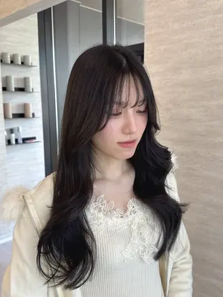 ロング カラー ヘアアレンジ 韓国レイヤーカット/ 儚げカラーチナツのヘアスタイル