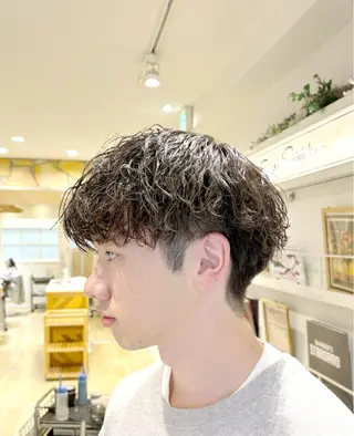 ショート パーマ メンズ EIGHT新宿 新井彩斗のヘアスタイル