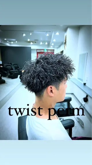 パーマ メンズ 渡邉 勇樹のヘアスタイル