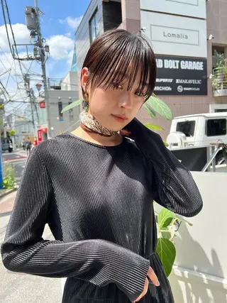 ショート カラー センターパート/ 暖色カラーayuのヘアスタイル