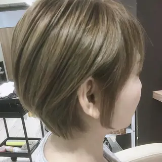 ショート カラー コトナ越谷店長 小川 良介のヘアスタイル