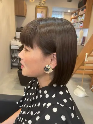 ミディアム カラー nowhere ノーウェアのヘアスタイル