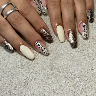 ネイル S. JEWELのネイルデザイン