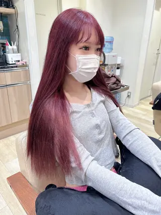 ロング まひろ エクステ／ハイトーンのヘアスタイル