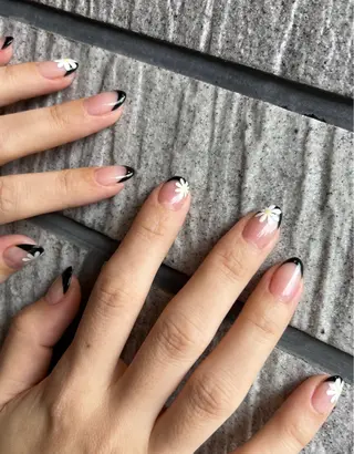 ネイル FIORITURA Maikoのネイルデザイン