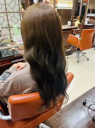 カラー レイヤー×垢抜け/ ハイトーン/朝倉友香のヘアスタイル