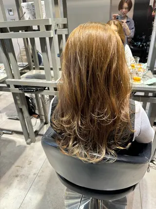 セミロング カラー 似合う髪型が 分からない方へのヘアスタイル