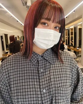 ショート カラー センターパート/ 暖色カラーayuのヘアスタイル