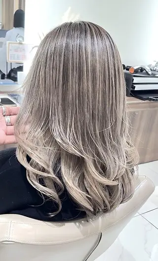 ロング カラー ＡＳＨ大宮/ブリーチ 髪質改善/カラーのヘアスタイル