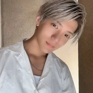 ミディアム カラー パーマ ヘアアレンジ メンズ 二ヶ月綺麗なデザイン カット/星野六三四のヘアスタイル