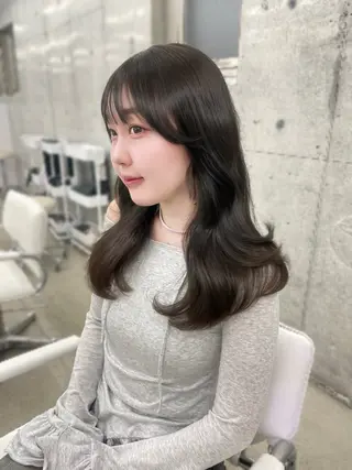ロング 𝑨𝑴𝑰 🎀 モテガーリーヘア🤍のヘアスタイル