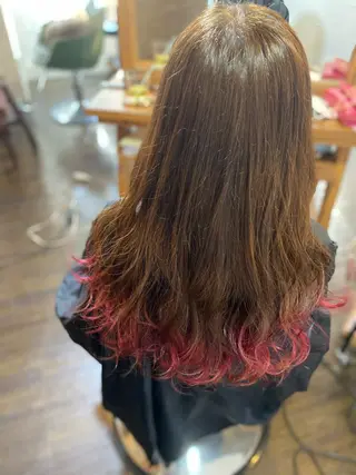 カラー 渋田 ゆかりのヘアスタイル