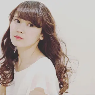ロング 高橋 亜紀のヘアスタイル
