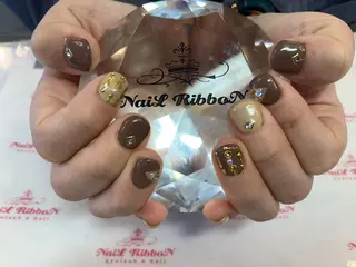 ネイル ネイルリボン 受付スタッフのネイルデザイン