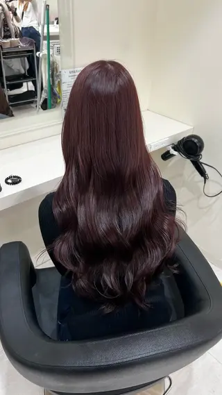 ロング カラー ヘアアレンジ 韓国レイヤー＆ピンク 艶髪🩶maikoのヘアスタイル