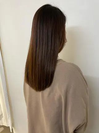 ロング 美髪矯正・レイヤー 倉友哉のヘアスタイル