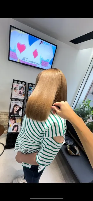セミロング カラー 🧸赤み消し🐾 ラベンダ/ミルクティのヘアスタイル