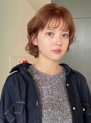 セミロング 🍎デザインカラー /カエデ🍎のヘアスタイル
