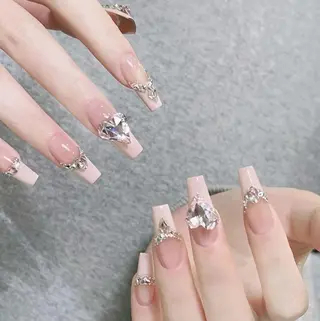 ネイル Queens マオのネイルデザイン