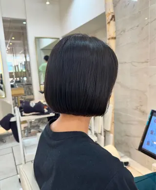 ミディアム 羽根田 果奈のヘアスタイル