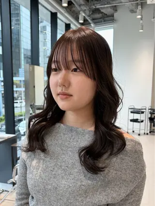 ロング カラー サエ/ レイヤー/パーマのヘアスタイル