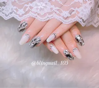 ネイル 23時まで❤︎韓国、 ワンホンネイルのネイルデザイン