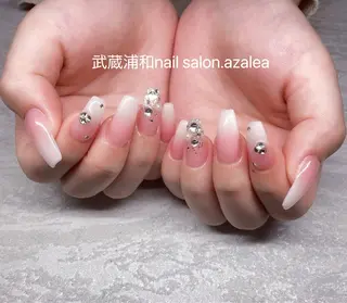 ネイル R inのネイルデザイン