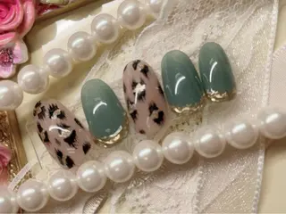 ネイル 芦辺 香奈のネイルデザイン