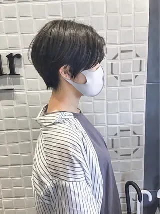 ショート コテ巻き風パーマ /志村大成のヘアスタイル