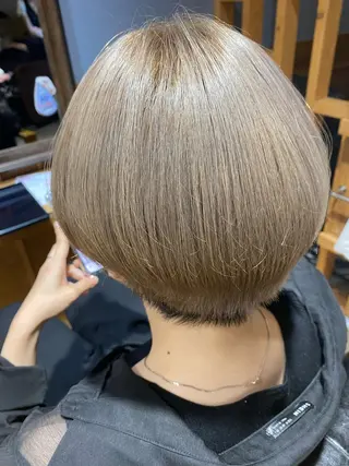 ショート カラー Ando Raycoのヘアスタイル