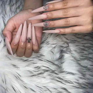 ネイル la vie Luire アスカのネイルデザイン