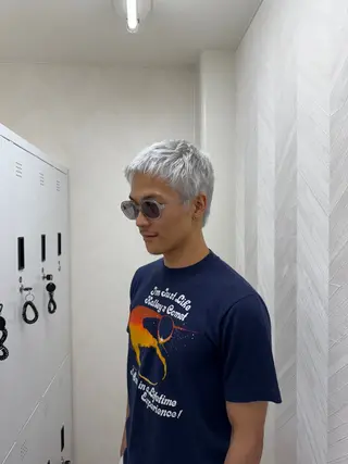 カラー メンズ 上田 莉那のヘアスタイル