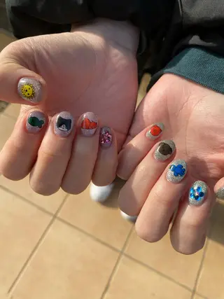 ショート カラー ネイル Nailsalon Calmeのネイルデザイン