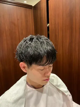 ショート メンズ 工藤 千織のヘアスタイル