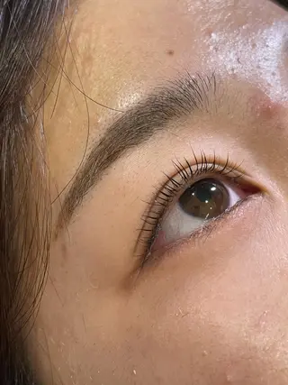 マツエク・マツパ 井上 真里奈のヘアスタイル