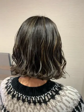 ショート カラー 蓮見  友里のヘアスタイル