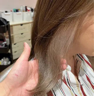 ミディアム レイヤーカット/ ハイトーン/ミノリのヘアスタイル