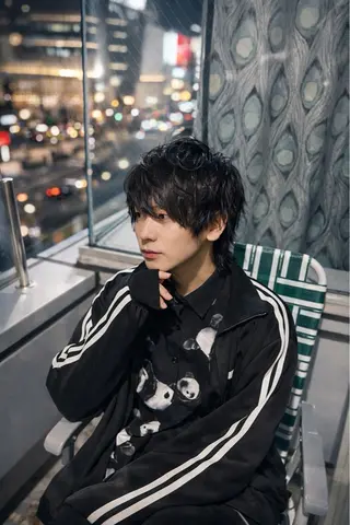 ミディアム レイヤーブリーチ特化 ホワイト専門/岸のヘアスタイル